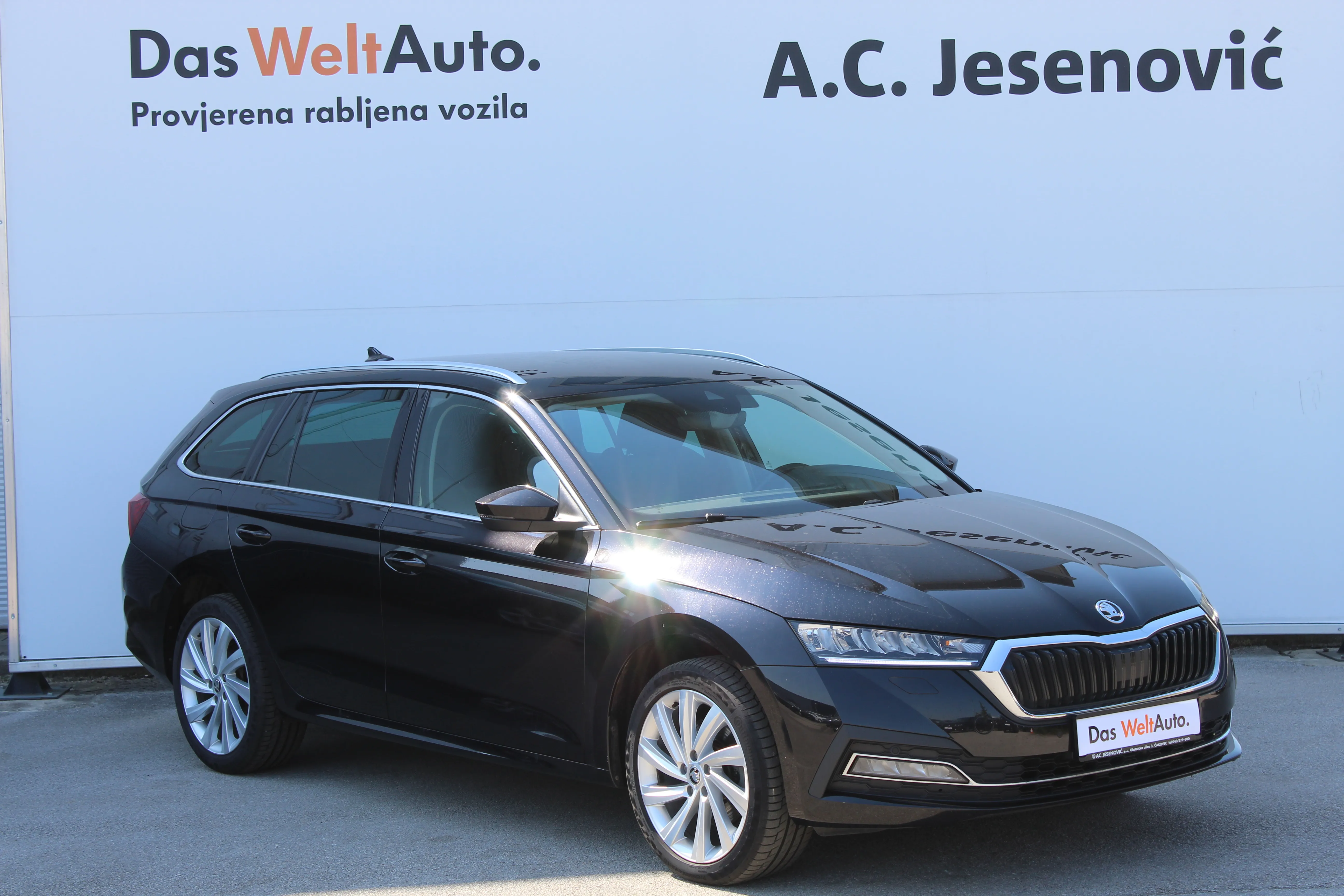 13180 škoda octavia combi ambition 1.4 tsi dsg phev - slika 3