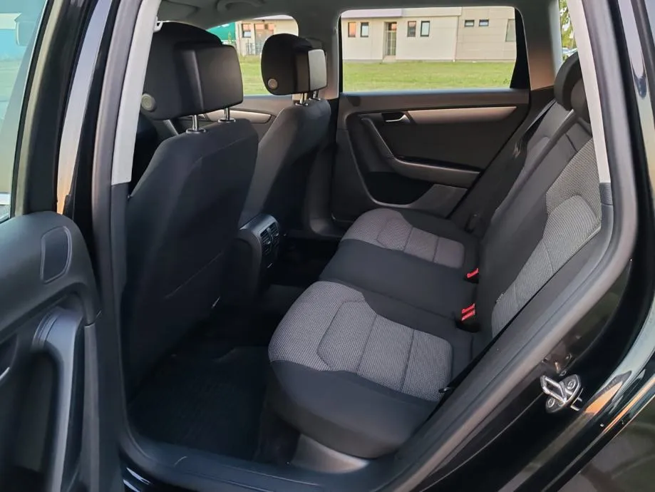 vw passat variant 1,6 tdi 153000 km , 2013 g. kartice - slika 9