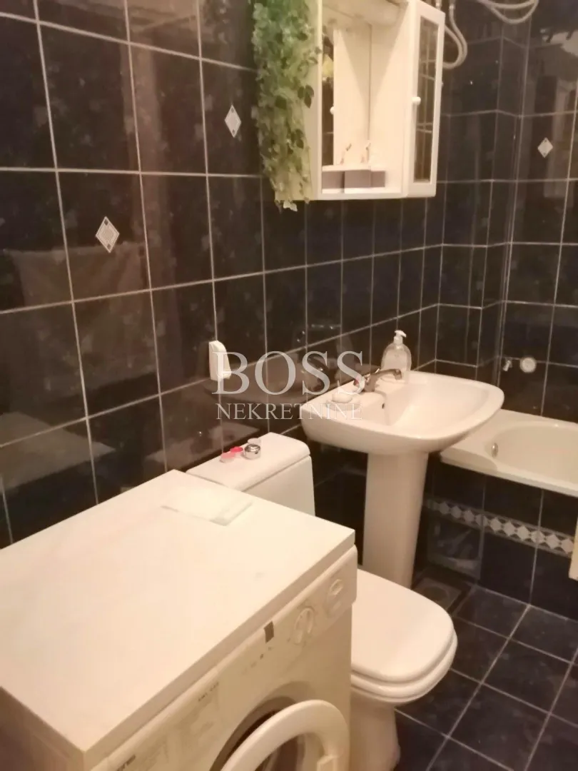 centar, 2skl, 73m2, 195.000€ - slika 10