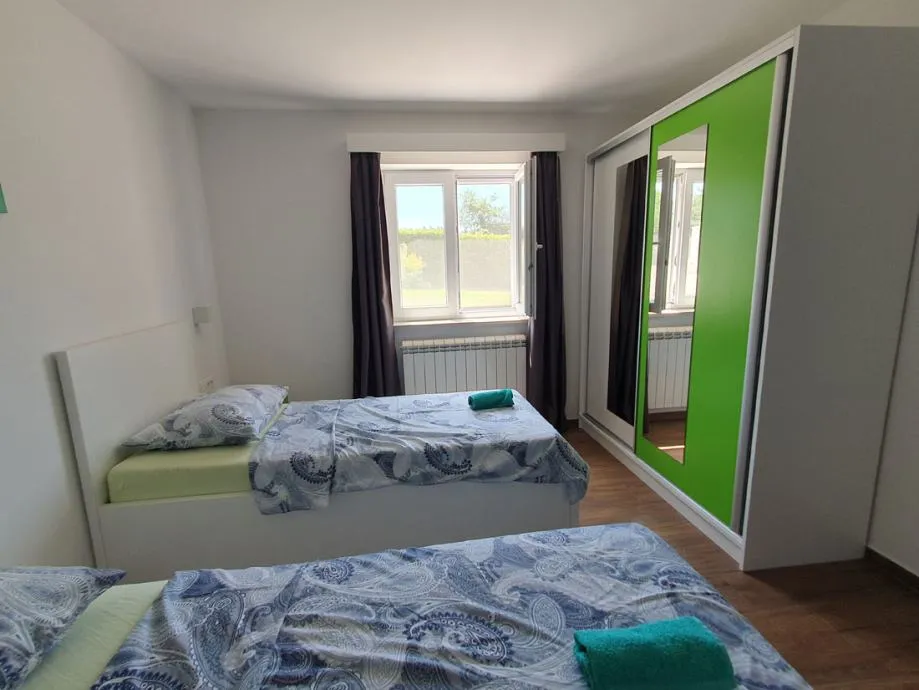 kuća: tinjan, 142 m2, samostojeća kuća sa bazenom i ljetnom kuhinjom - slika 10
