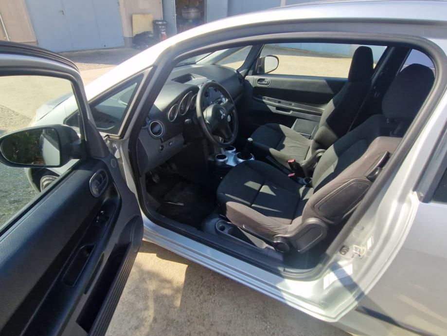 mitsubishi colt cz3 1,3 pocinčan 120 tkm kartice 36 mj - slika 4
