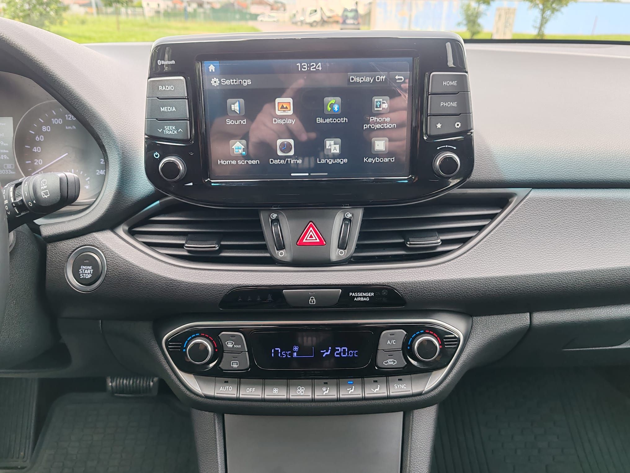 hyundai i30 1.6 crdi automatik, 67000 km . 2018 g - slika 13