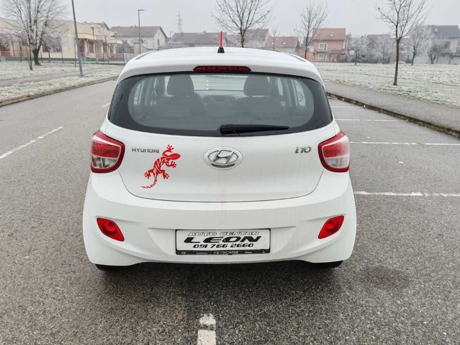hyundai i10 1,0 2015 god,55000 km,klima,kartice - slika 5
