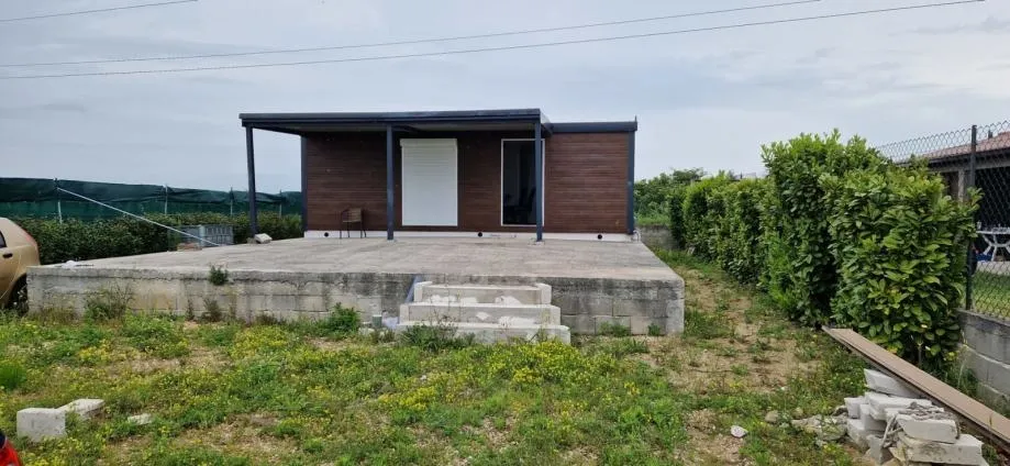 zadar - poljoprivredno zemljište(400m2) s mobilnom kućom - slika 2