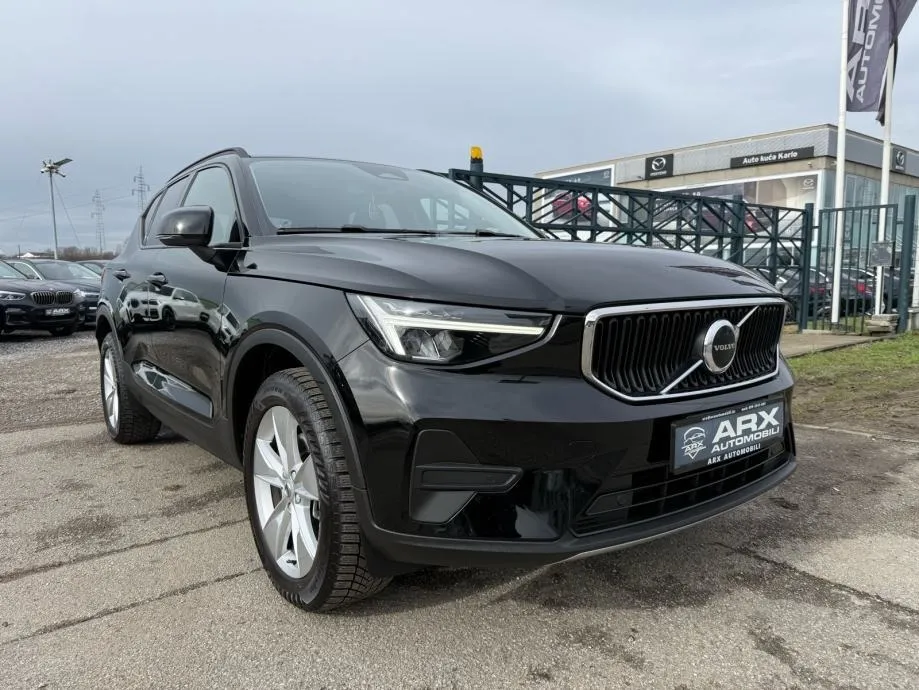Volvo XC40 B3 AUTOMATIK °VIRTUAL°NAVI°LED°KAMERA°LEASING BEZ UČEŠĆA° - Sesvete, Zagreb