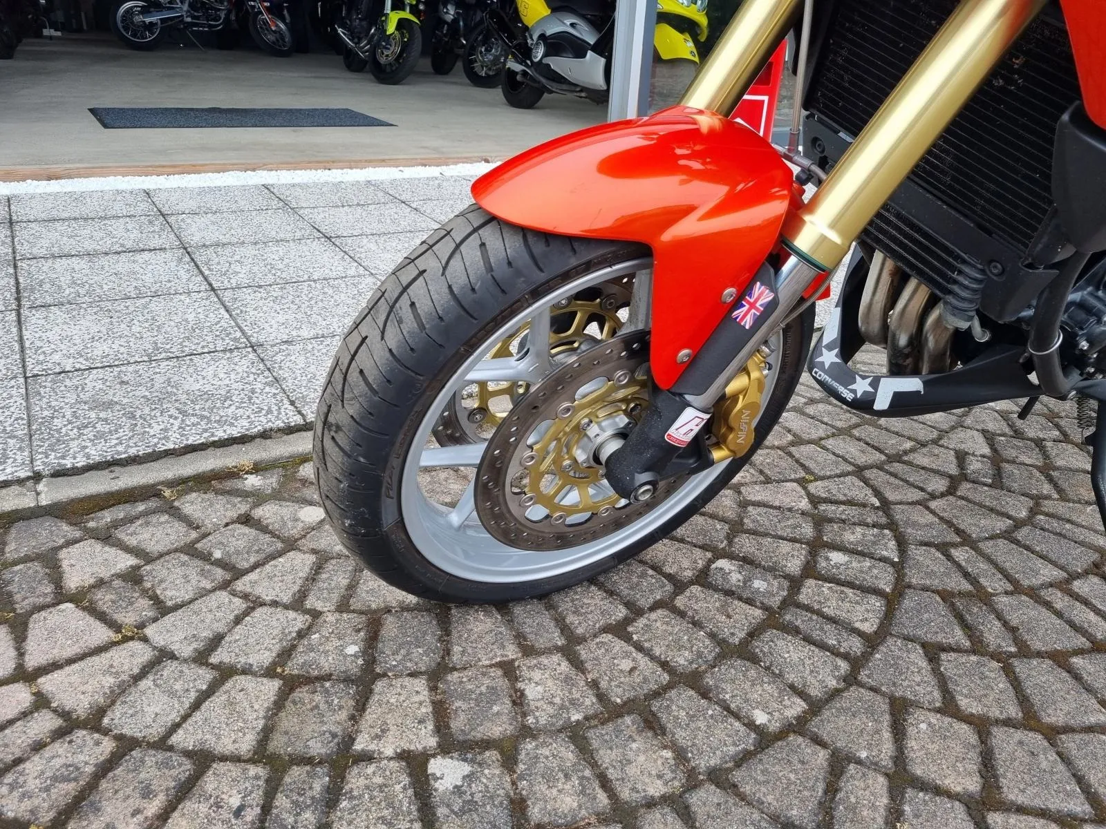 triumph tiger 1050, 2009 god. - slika 10