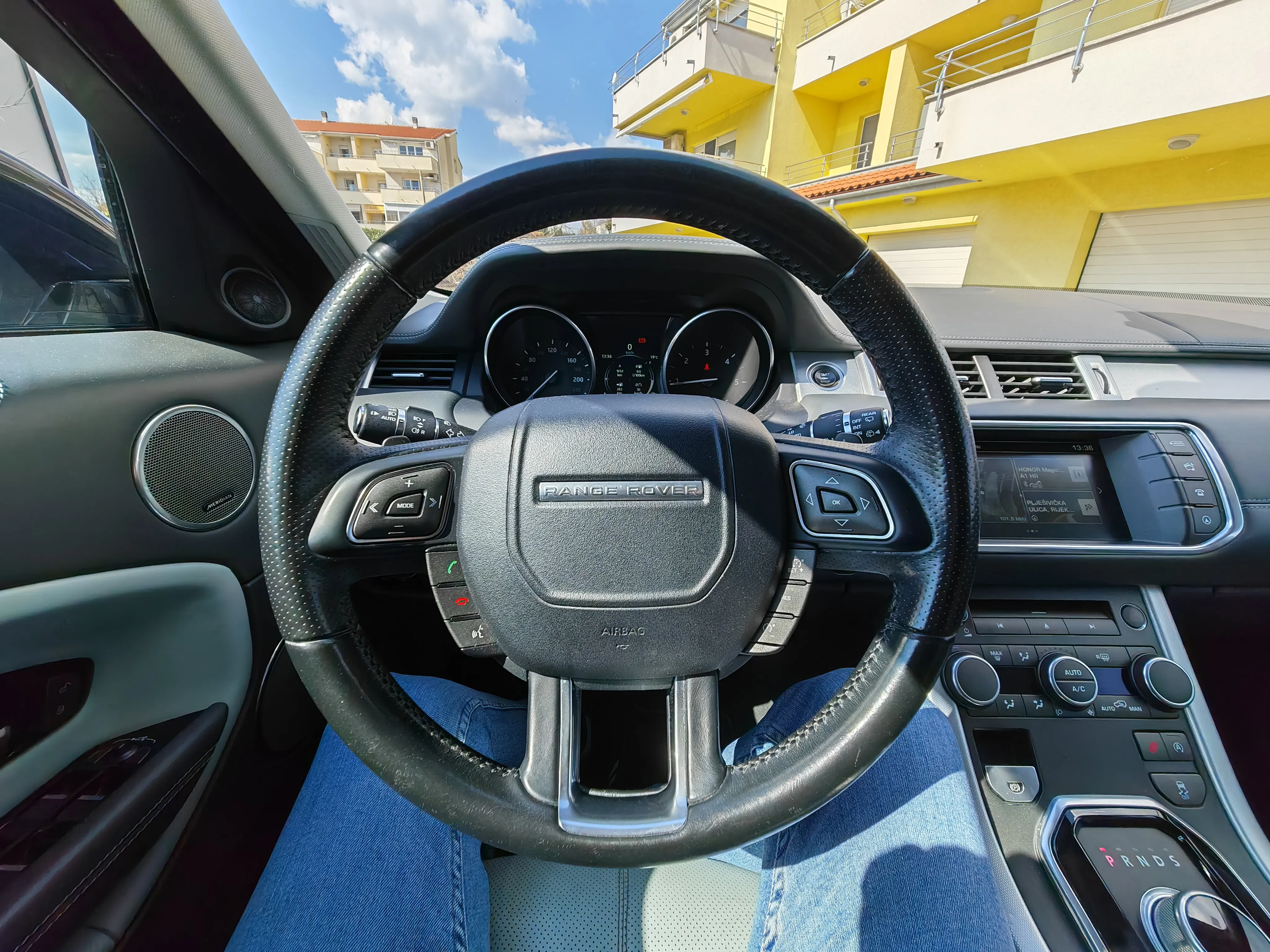 range rover evoque hse dynamic automatik - slika 9