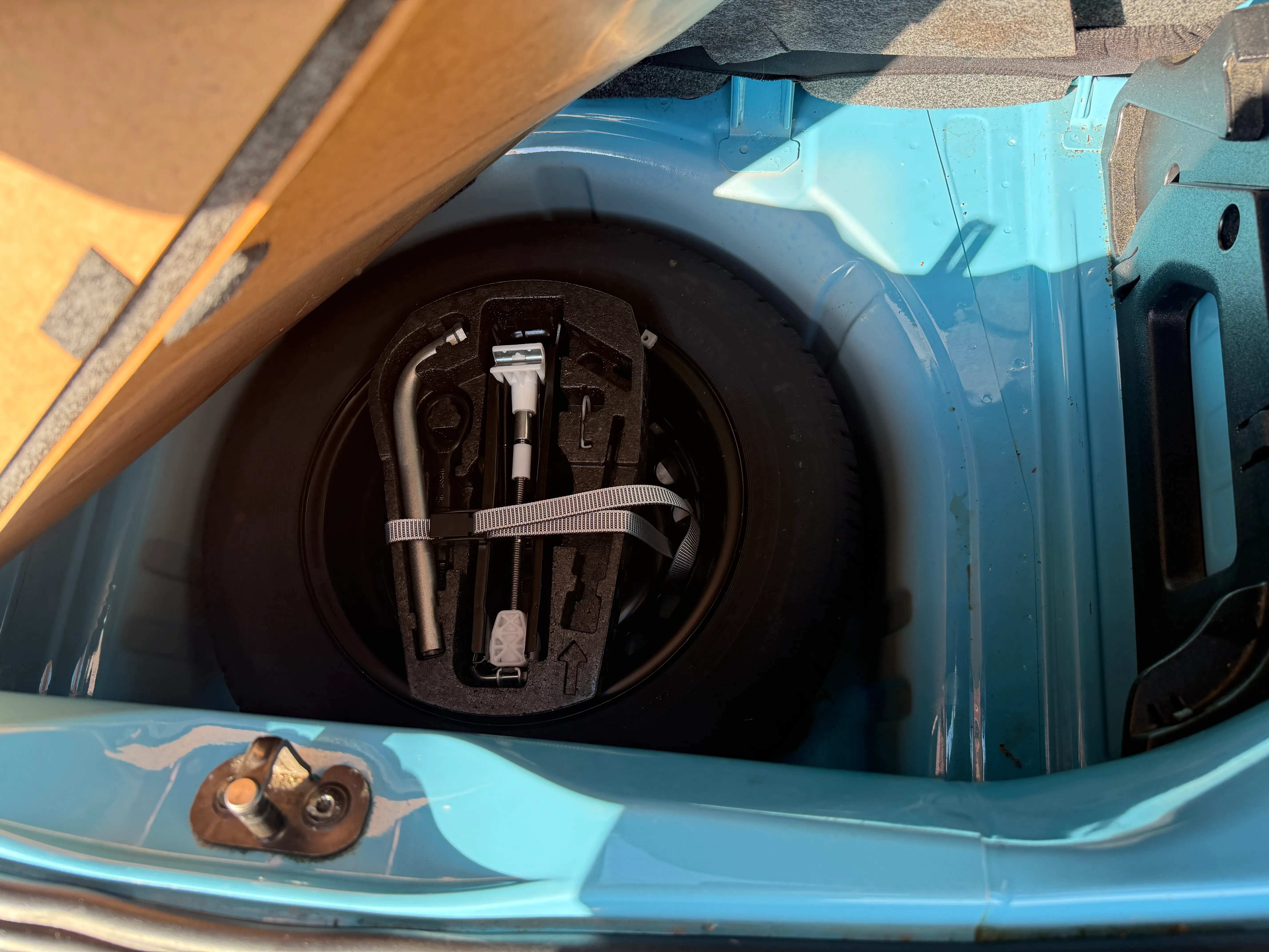 prodajem vw up! - slika 8
