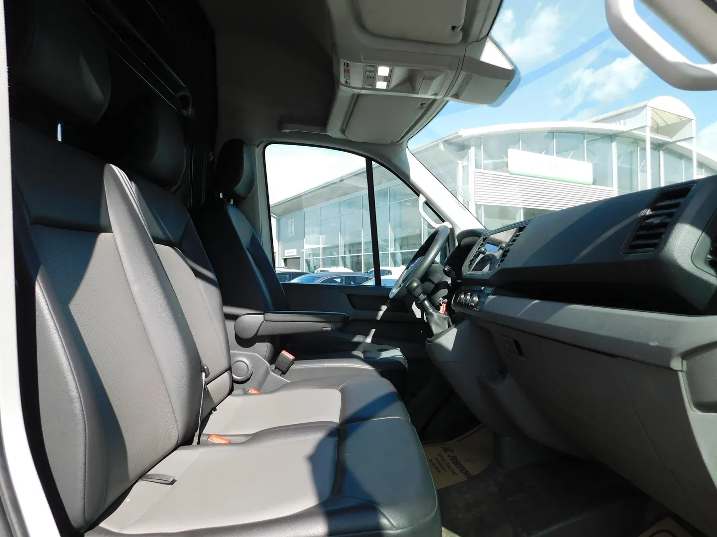 12550 vw crafter 35 - slika 11