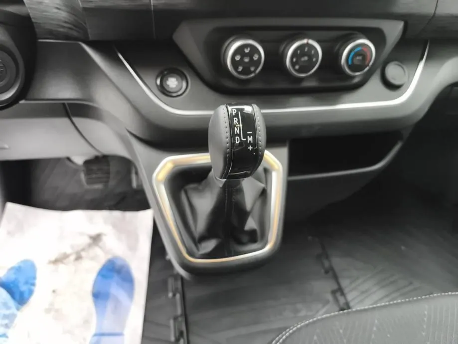 renault traffic passenger grand intens dci 170 automatik - slika 15