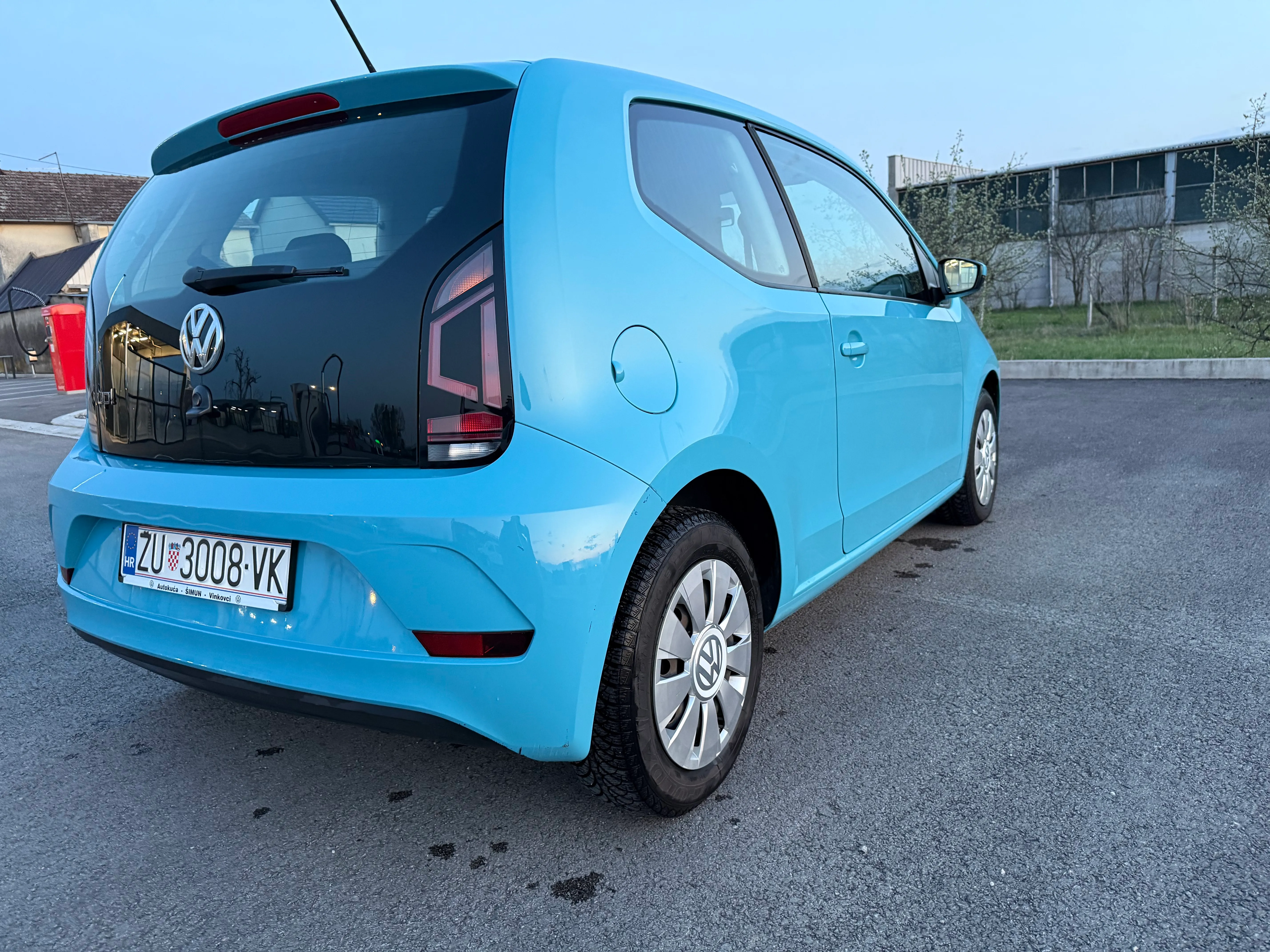 prodajem vw up! - slika 3