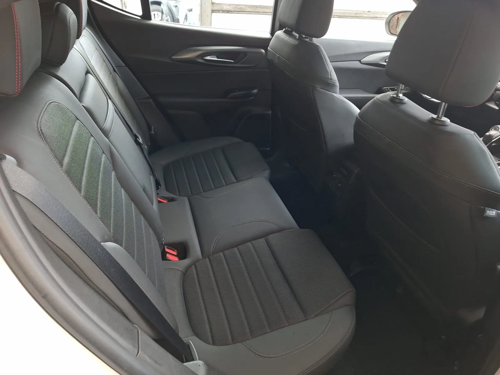 alfa romeo tonale 1.5 hybrid sprint 4xgarancija - slika 12