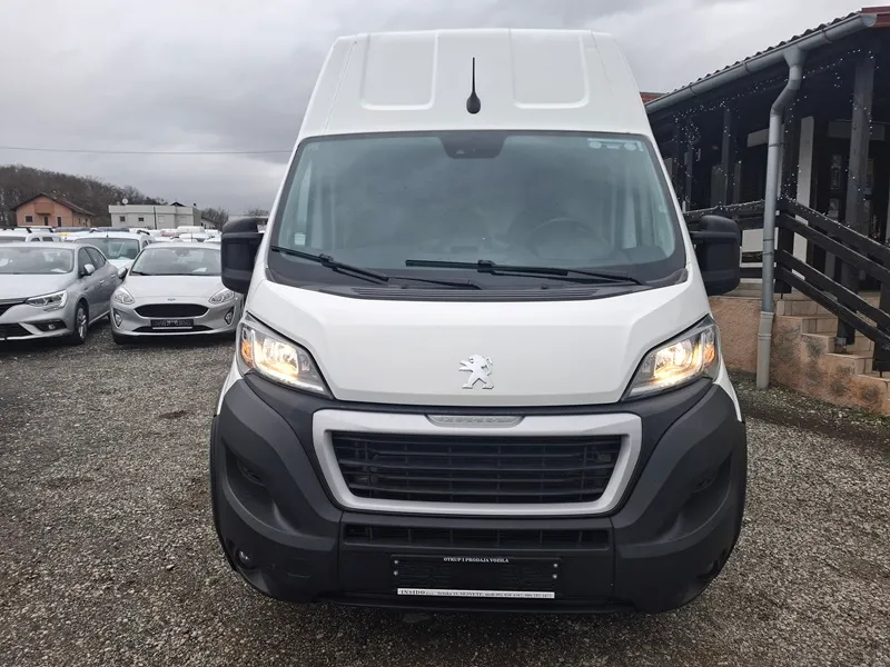 peugeot boxer 2.2 hdi*140ks*klima*navigacija*reg:09/2026 - slika 2