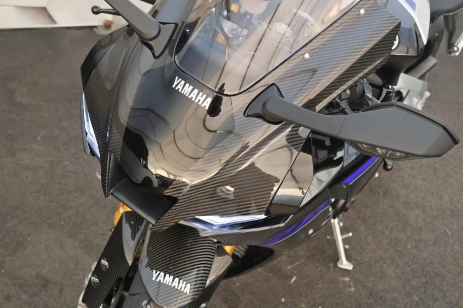 yamaha r1m karbon - novo - moguča registracija - slika 10