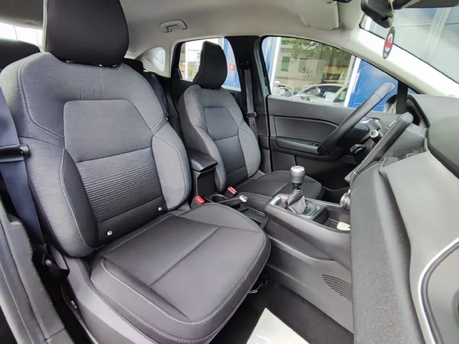 renault captur tce - 2020 - 90.000km - navi - servis - reg 1 god ! - slika 10