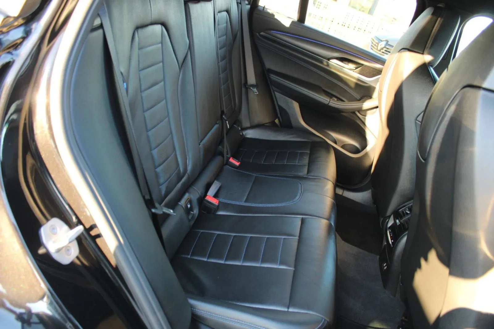 bmw x4 xdrive m40d automatik *panorama, led, kamera* - slika 16