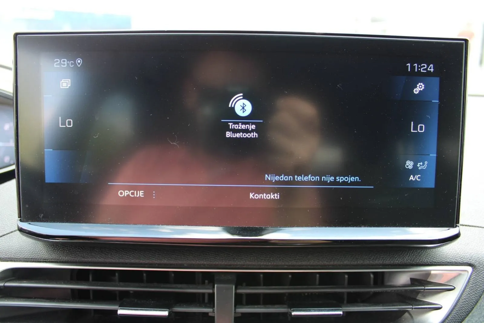 peugeot 3008 1.2 puretech allure *navigacija, led, kamera* - slika 23