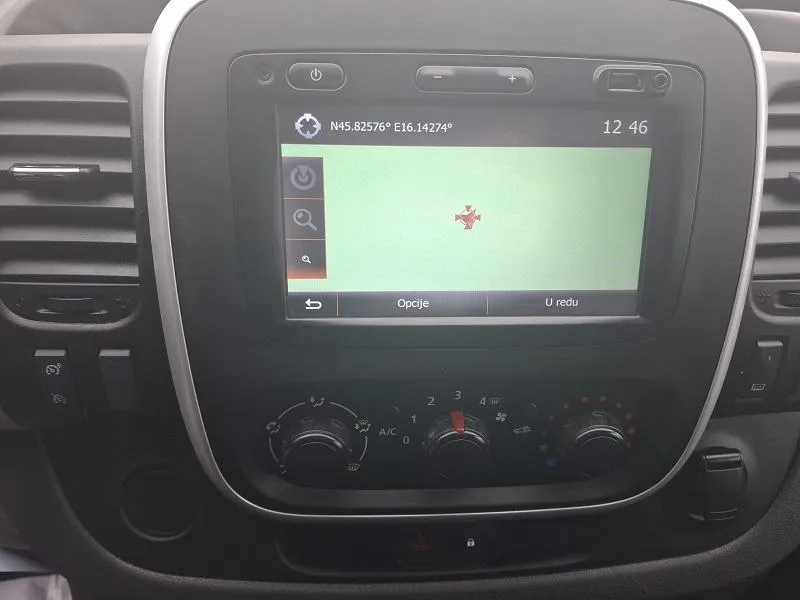 renault trafic 1.6 dci*klima*navigacija*kuka za vuču* - slika 16