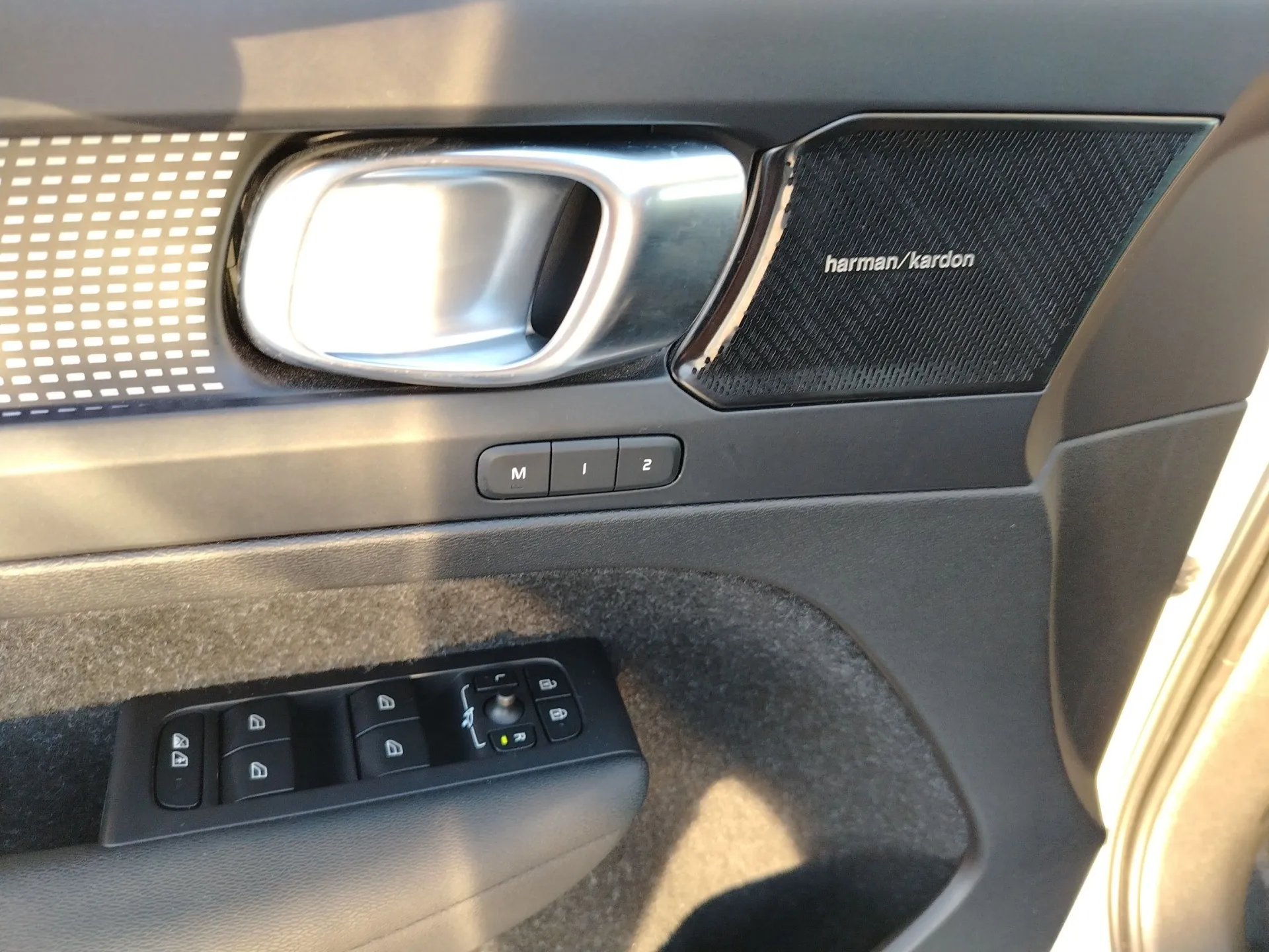 volvo xc40 d3 - slika 20