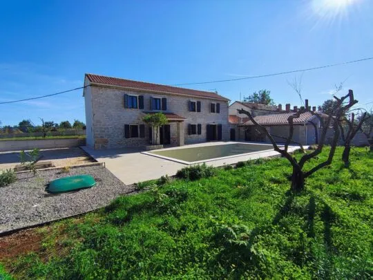 istra, barban autentična kamena kuća s bazenom - slika 2