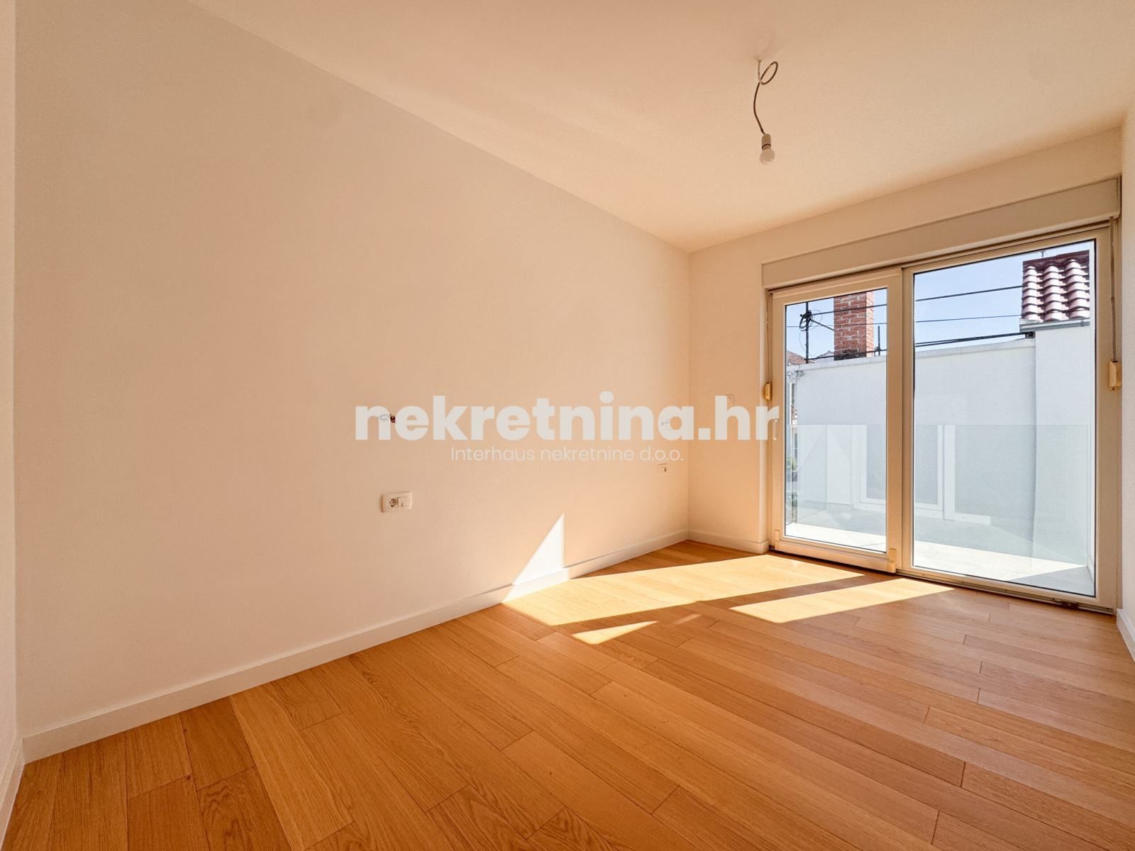 prodaja - kuća - 3 stana - biograd na moru - blizina centra - 239m2 - slika 14