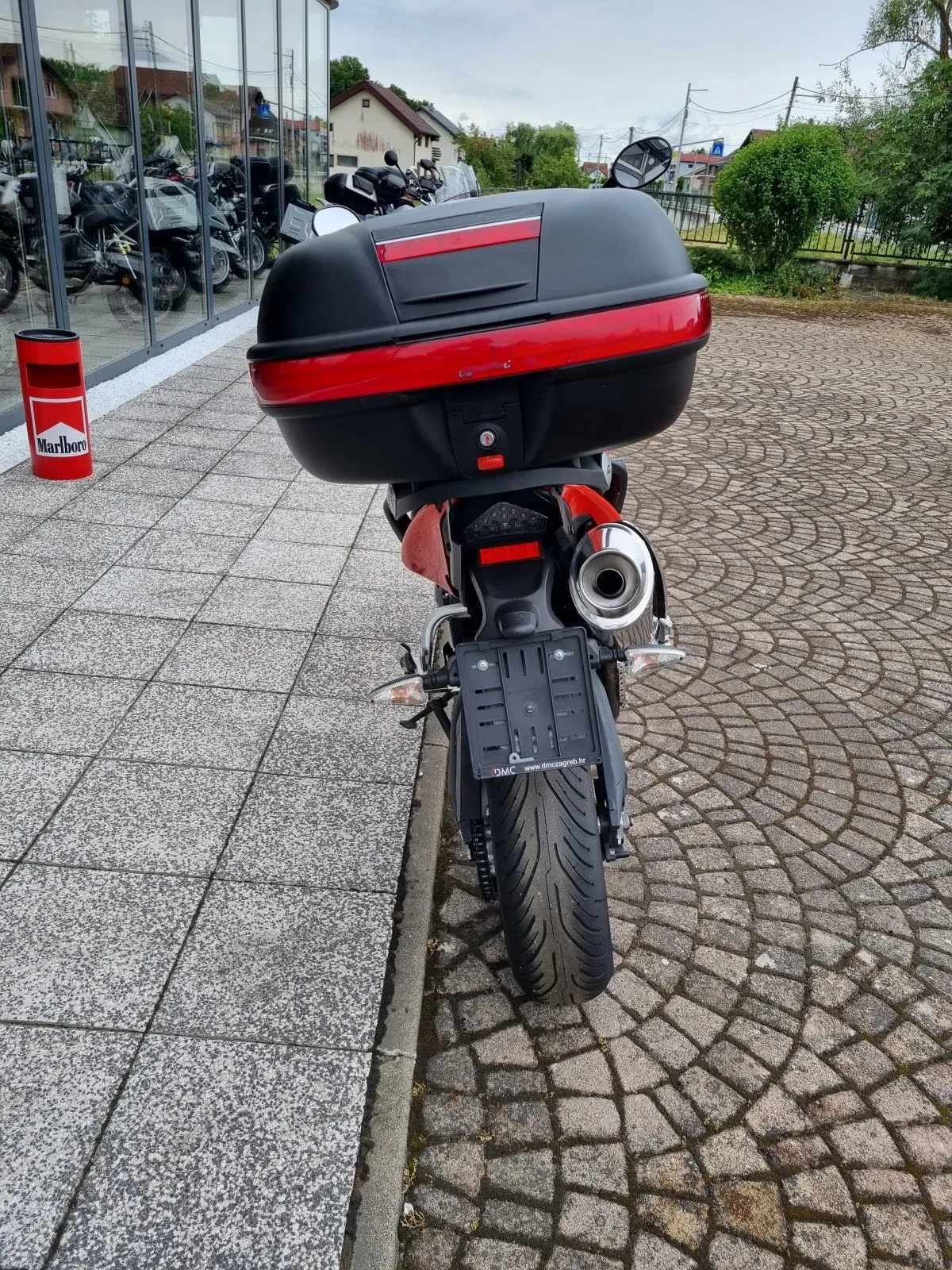 triumph tiger 1050, 2009 god. - slika 4