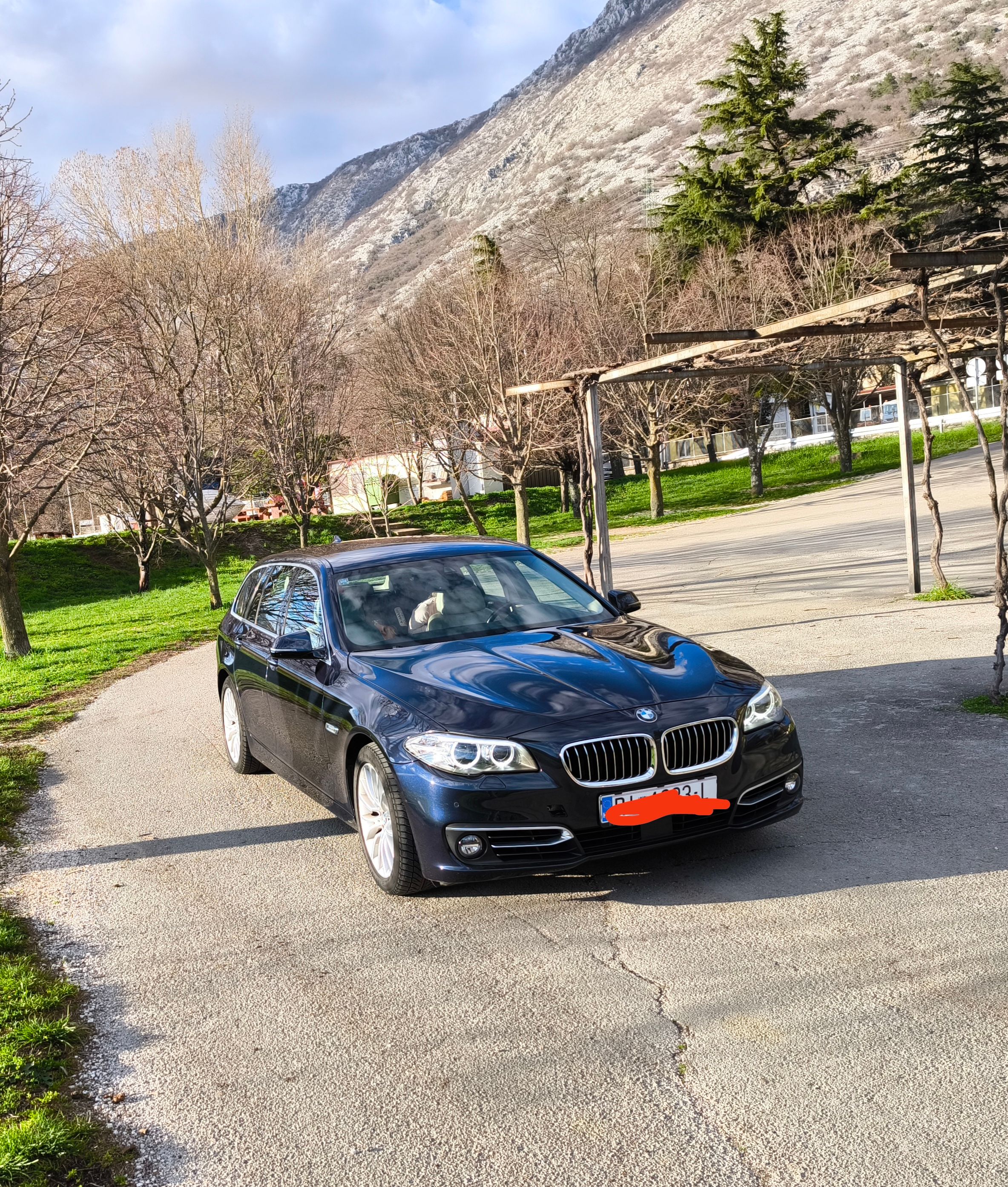 bmw f11 520d lci - slika 6
