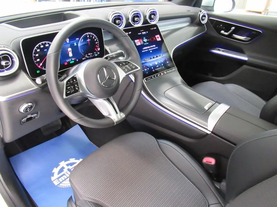 mercedes-benz glc 300 de 4m avantgarde/panorama/head-up/kuka/dc - slika 16