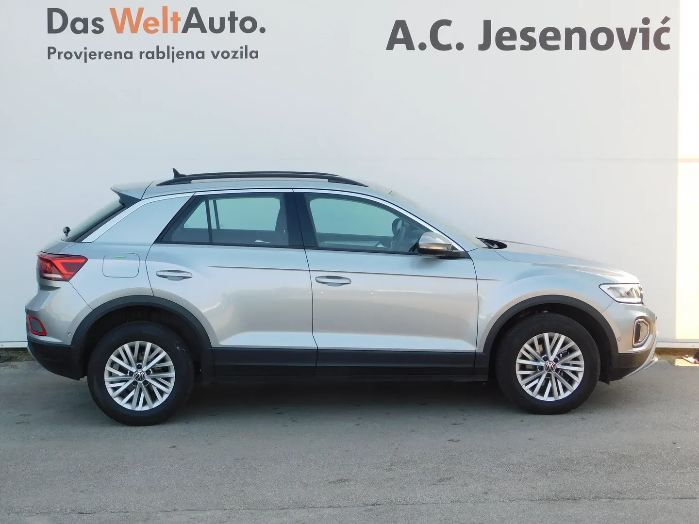 10452 volkswagen t-roc 1.0 tsi life - slika 4