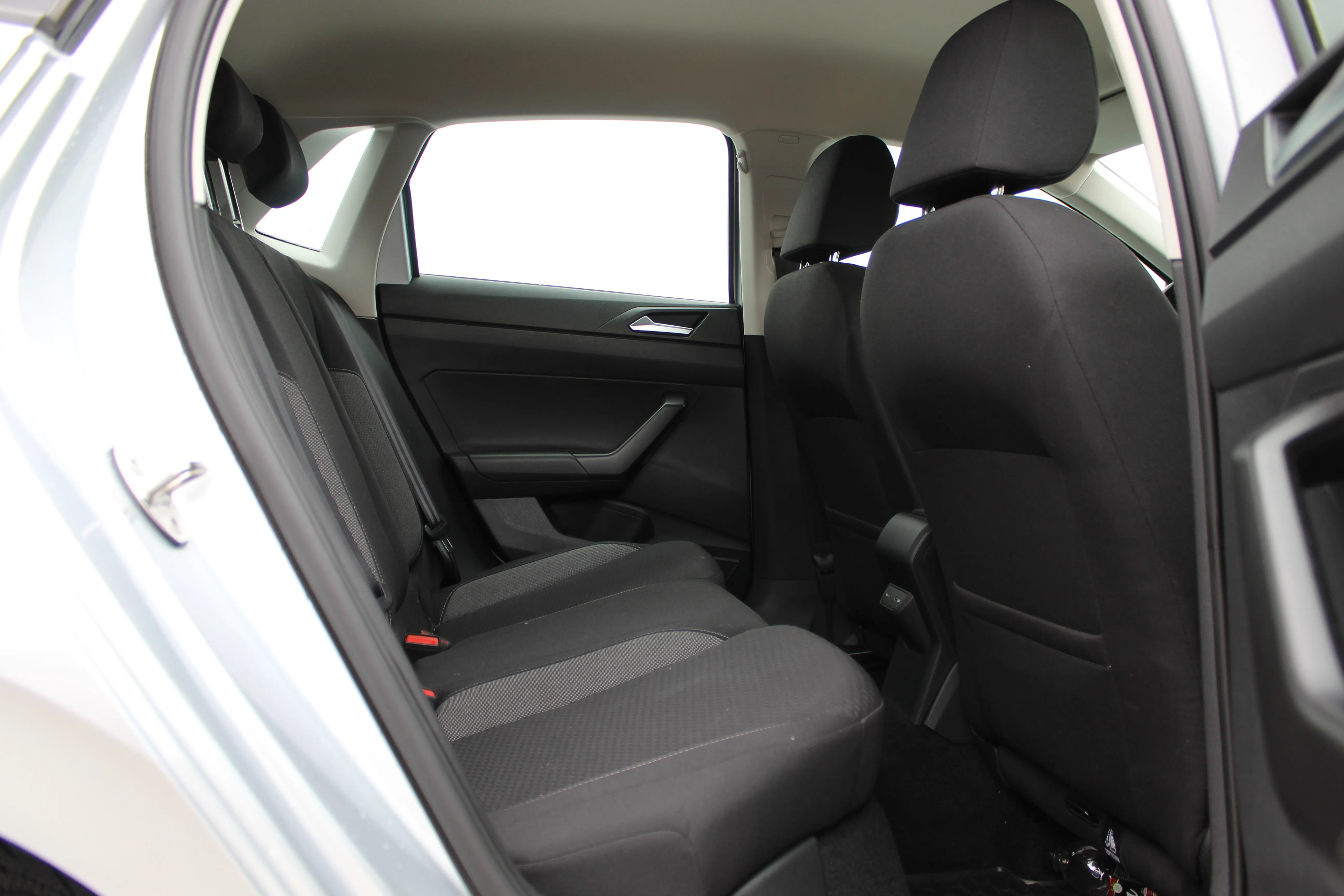 volkswagen polo 1.0 tsi life - slika 12