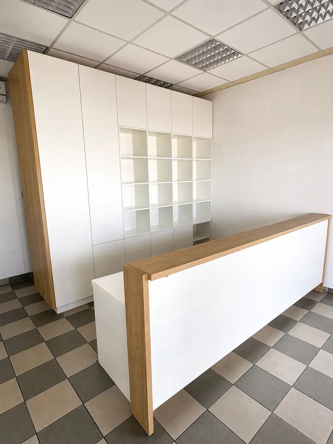 poslovni prostor: marina betina, 25 m2 (iznajmljivanje) - slika 1