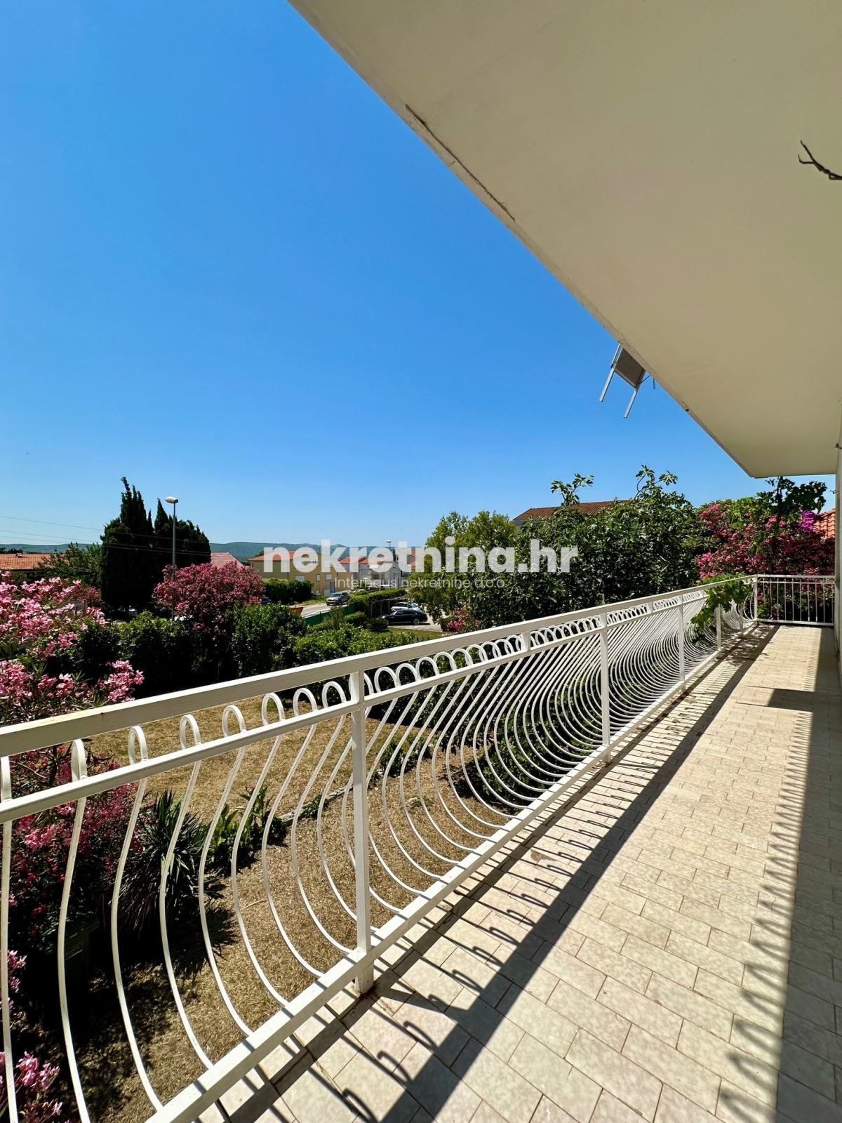 prodaja - kuća: sveti filip i jakov, 330.00 m2 (prodaja) - slika 8