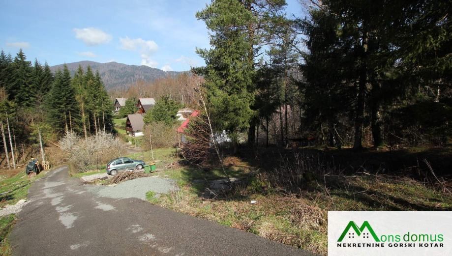 dva građevinska zemljišta nedaleko np risnjak - slika 3