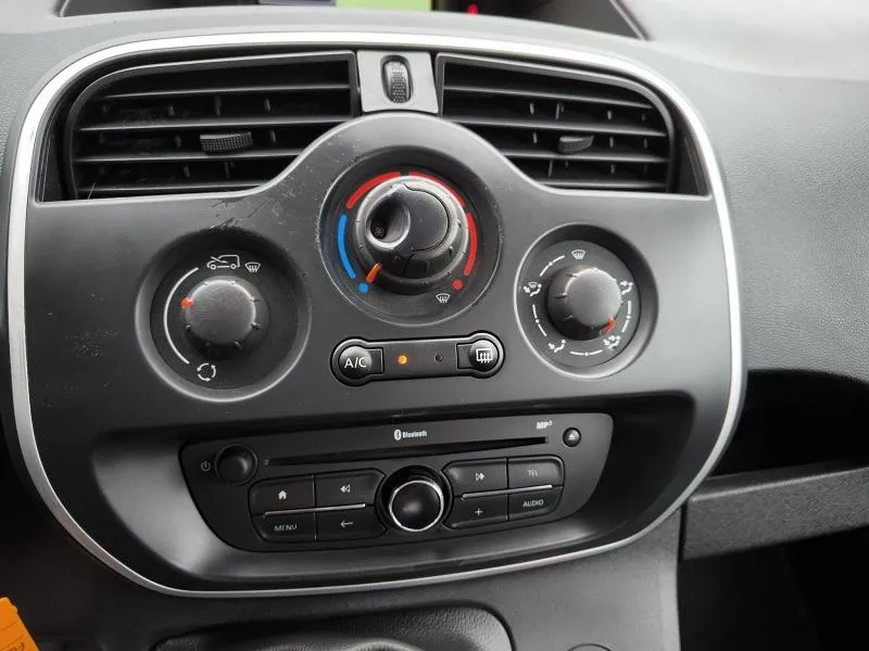 renault kangoo 1.5 dci*95ks*n1-teretni*klima*navigacija* - slika 19