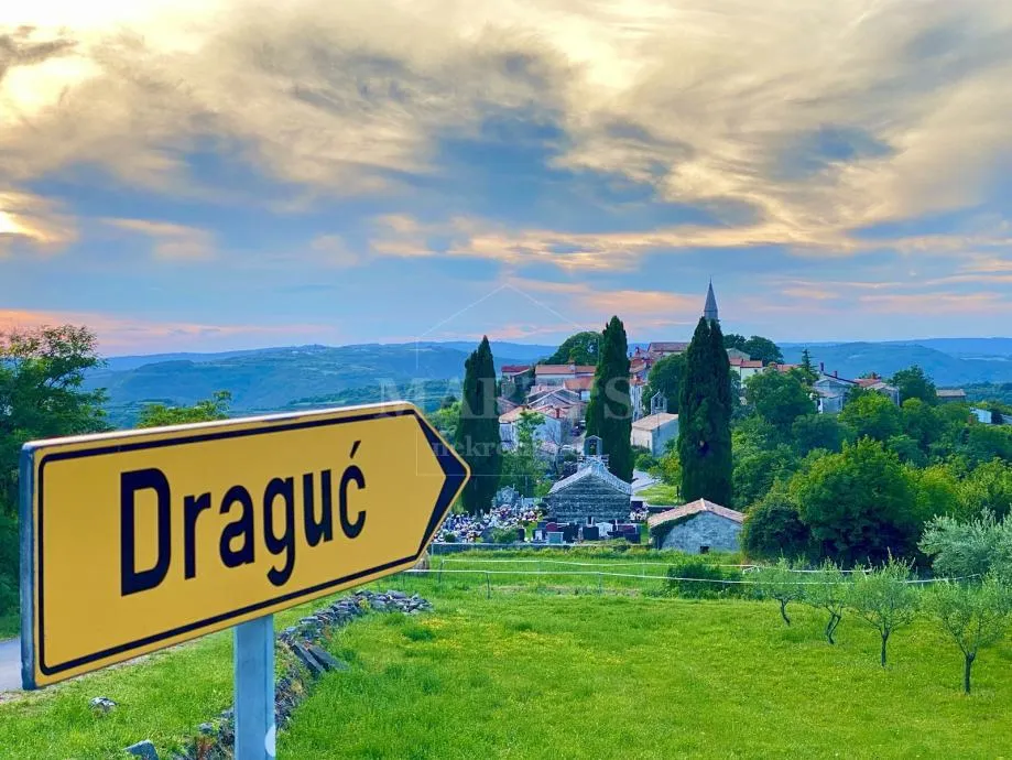 istra-draguć, 1088 m2, građ. teren, zgrada 80 m2 - slika 5