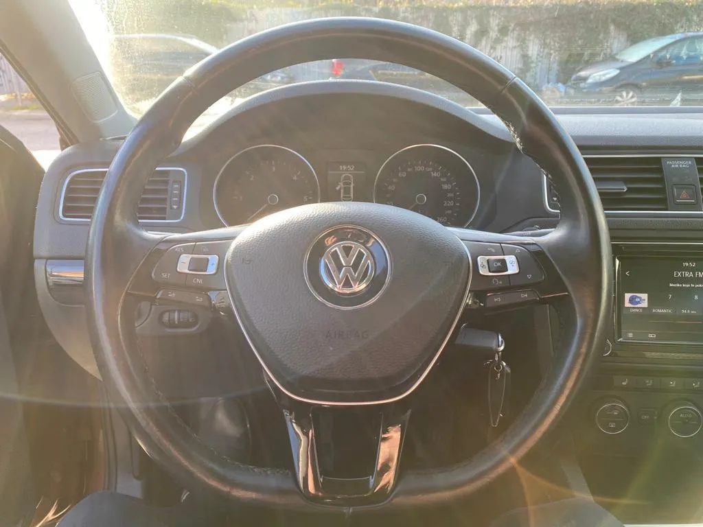 vw jetta 2.0 tdi comfortline, park. senzori, tempomat, 4x garancija! - slika 19