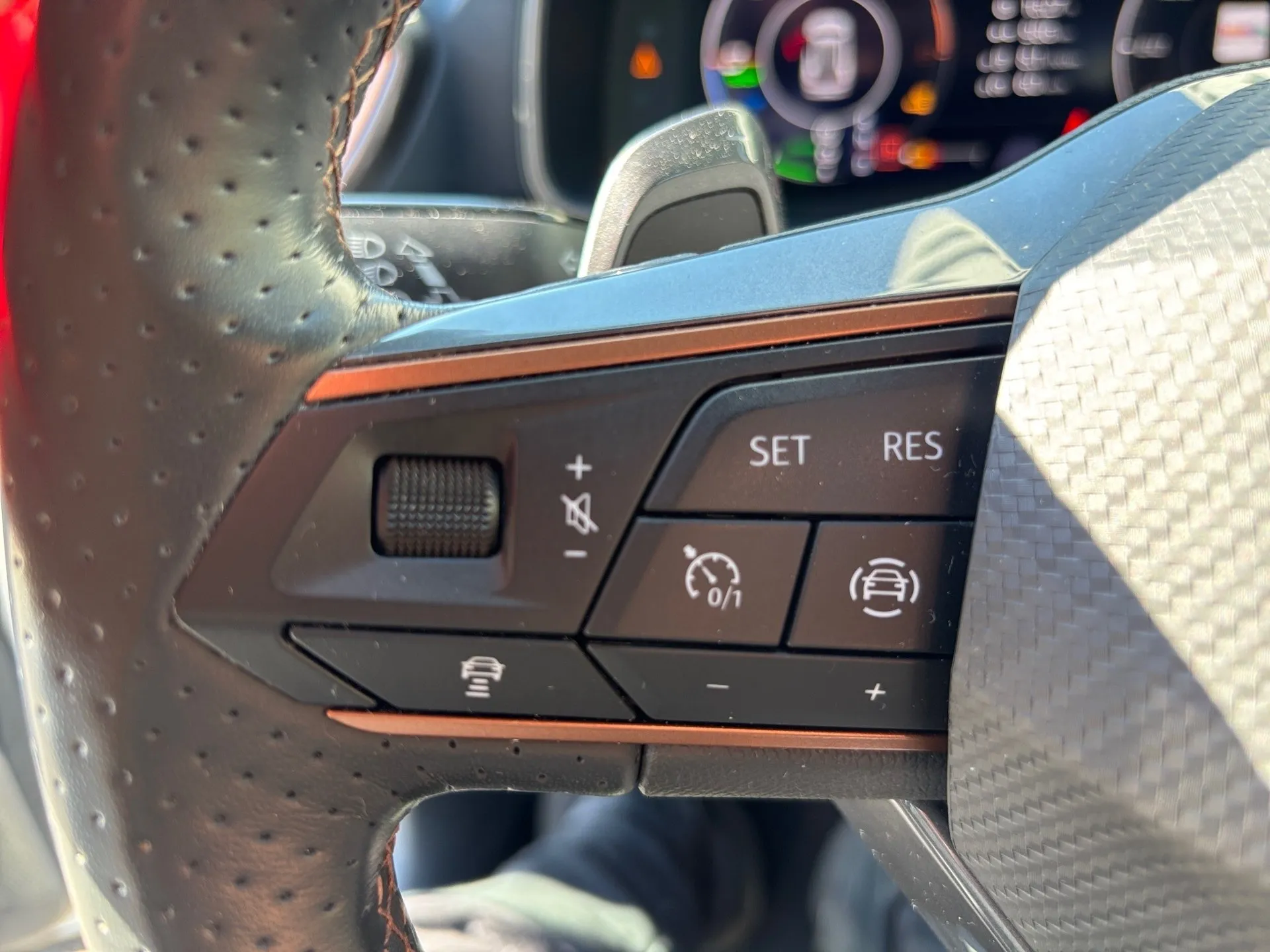 cupra formentor 1,4 tsi ehybrid 110kw - slika 13