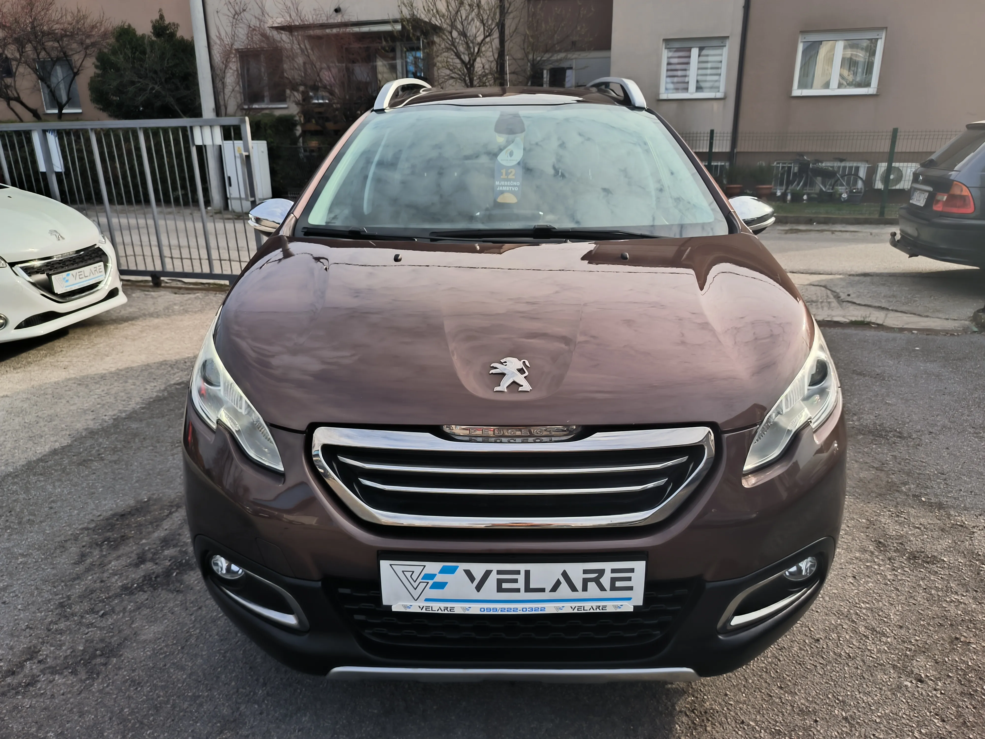 peugeot 2008 1,6 bluehdi, allure, servisna, jamstvo, reg. 1 godinu - slika 3