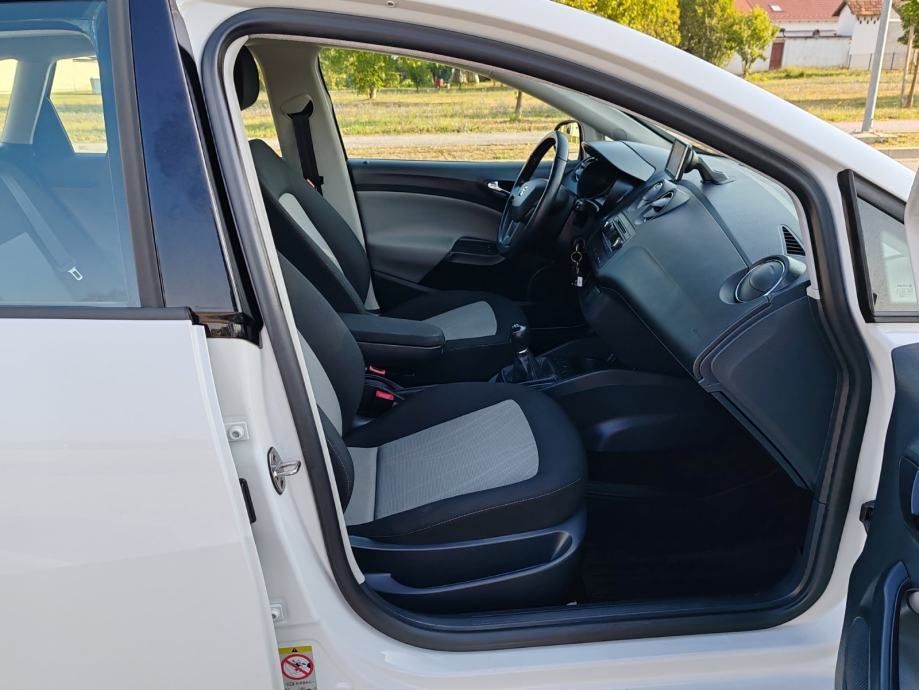 seat ibiza 1,2 tdi,2014 god,161000 km,klima,kartice - slika 9