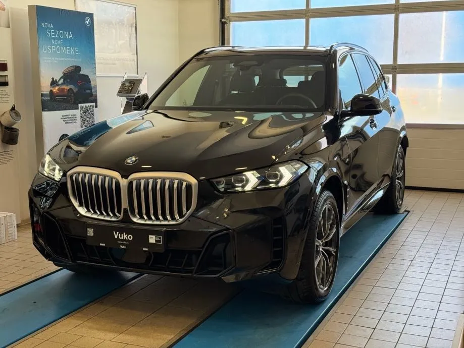 bmw x5 xdrive30d m-sport - slika 4