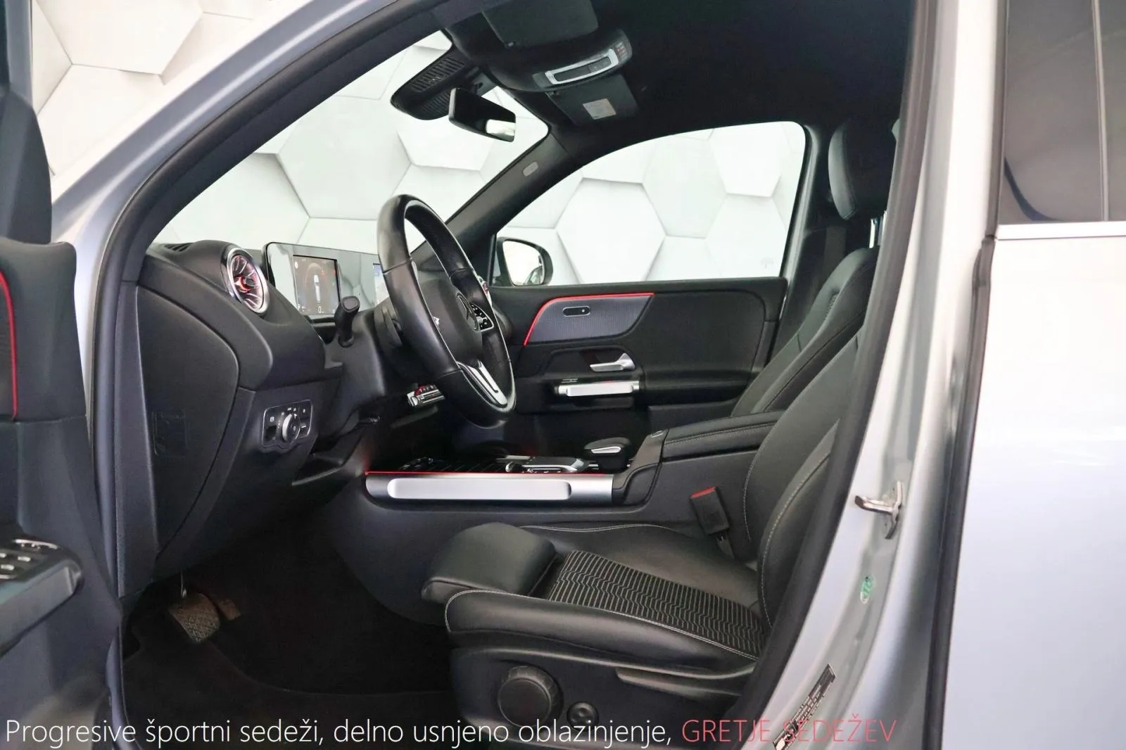 mercedes-benz glb 220d 8g-dct progressive 191km full led navi - slika 10