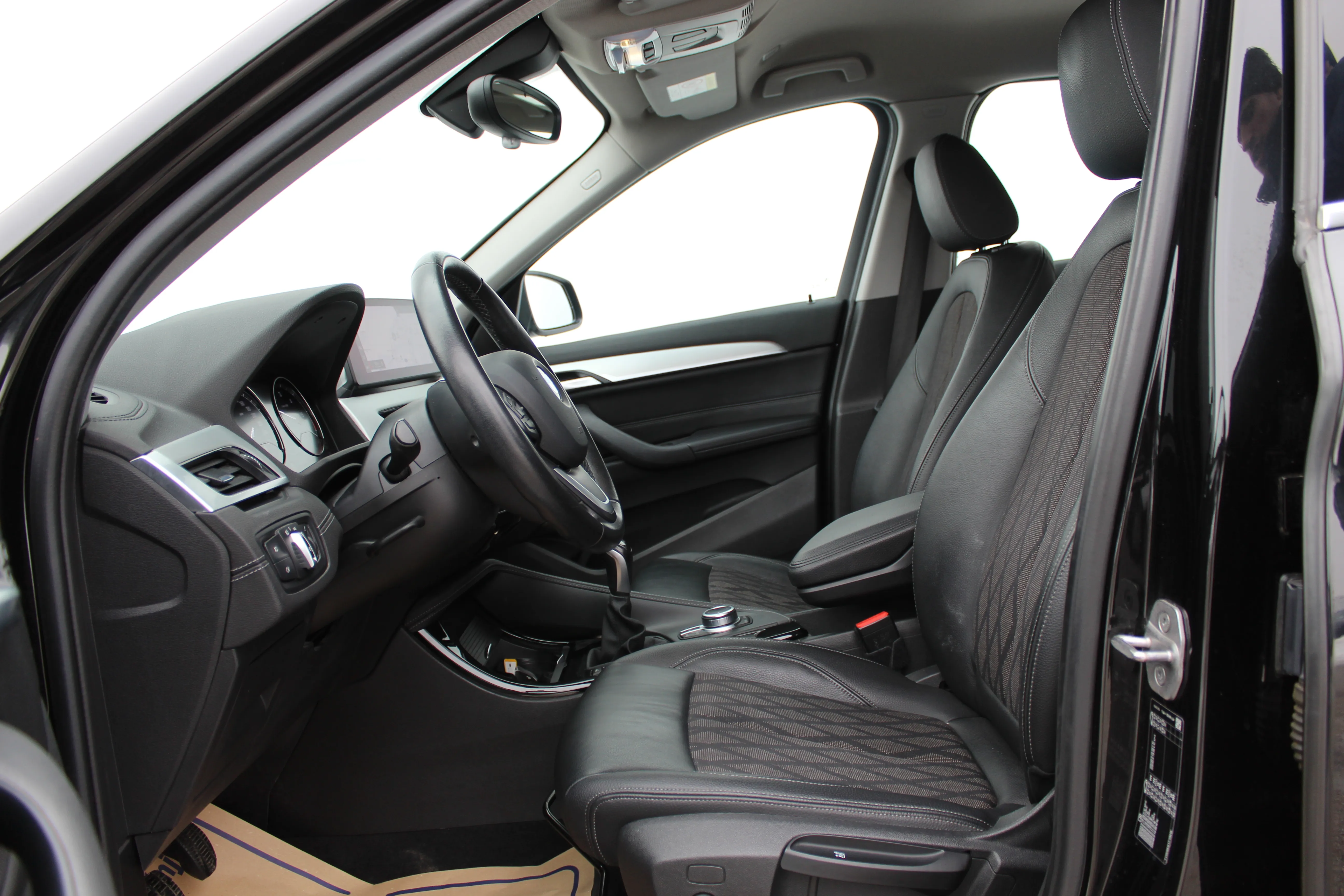 13055 bmw x1 sdrive16d xline - slika 8