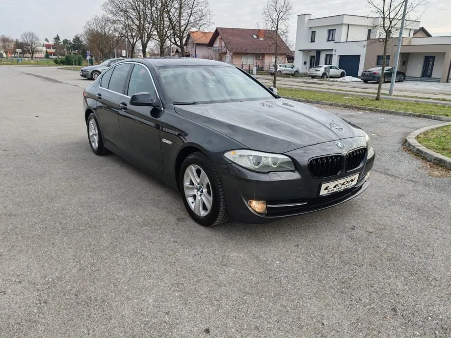 bmw serija 5 520d automatik, 2011g, 274000 km, kartice 24/36 rata - slika 3