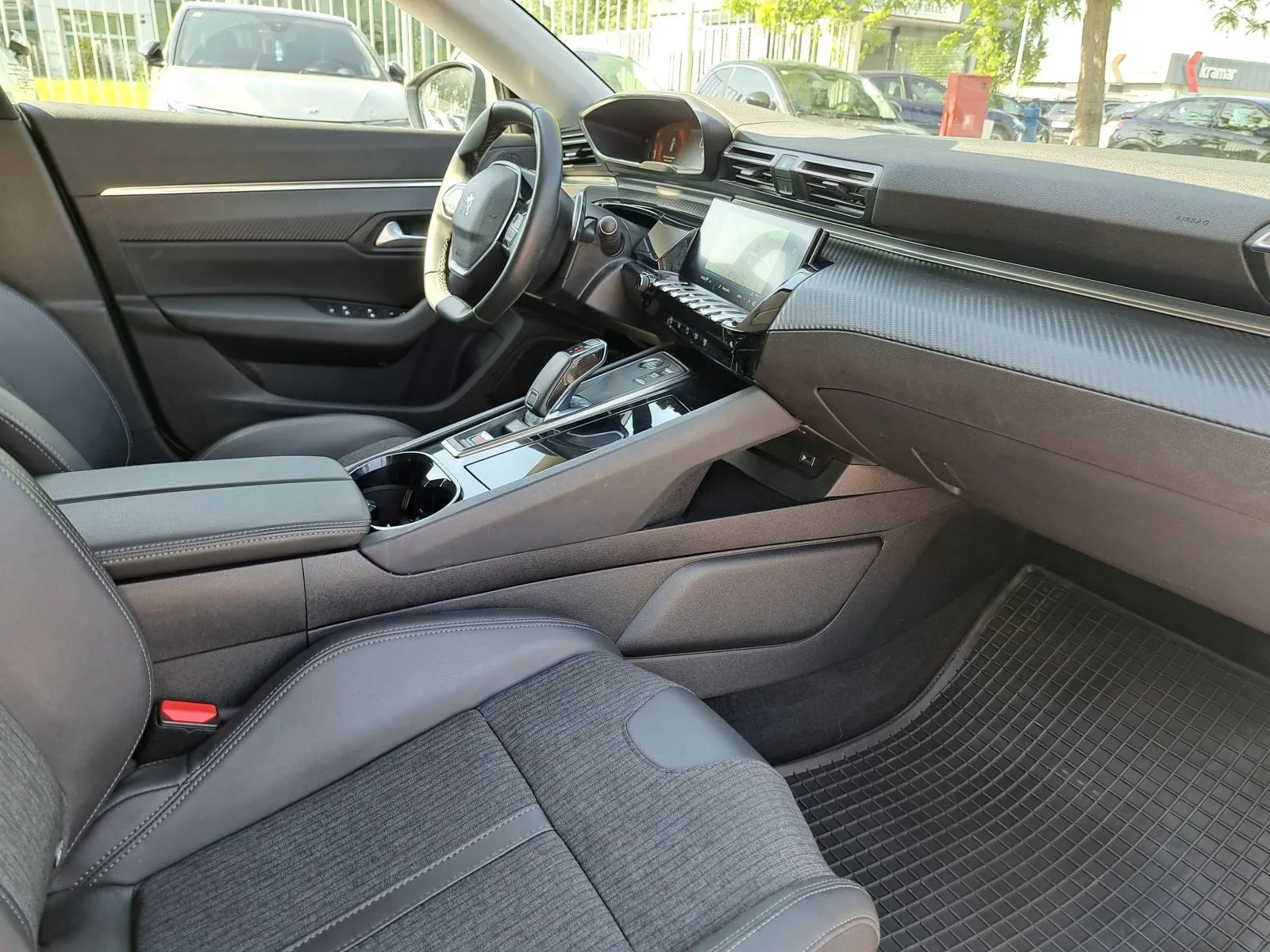peugeot 508 bluehdi 130 allure eat8 - slika 16
