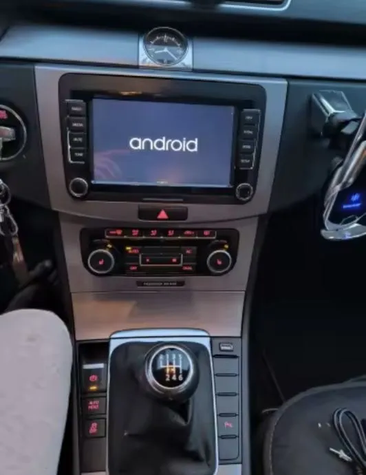 vw golf 5 6 originalni radio navigacija multimedija android kamera - slika 7