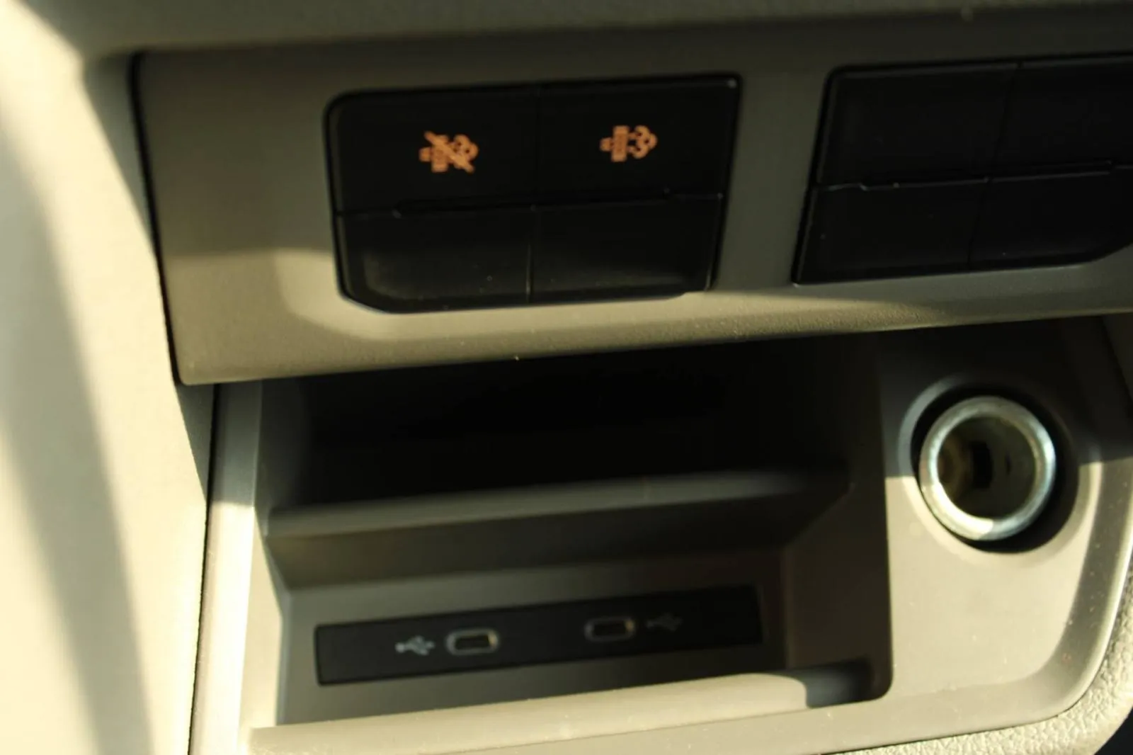 vw crafter 2.0 tdi l3h3 140ks, 2024 god. - slika 10