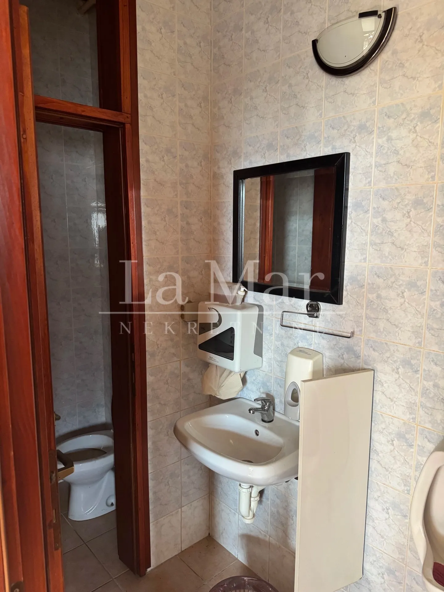 harmica - poslovno-stambeni objekt -535,16 m2 - slika 11