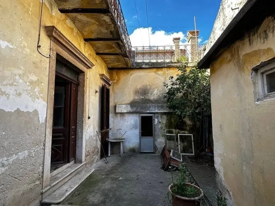 kuća na prodaju - blato - slika 3