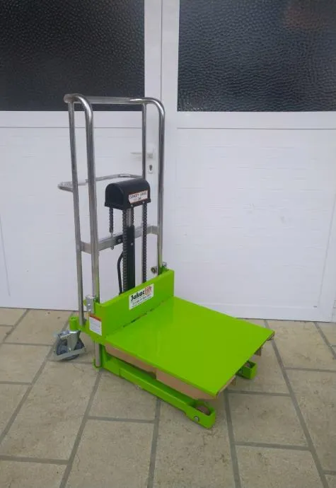 Laki ručni visokopodizni viličar 0411-fix - Kodolje, Buzet