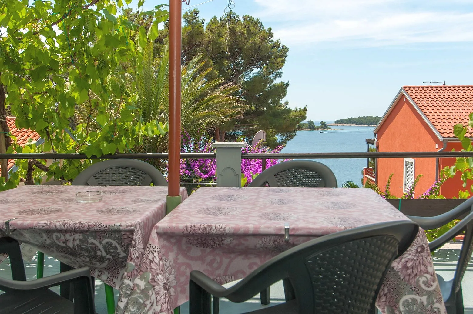 udobni apartman s pogledom na more, mali lošinj, predjel poljana - slika 2